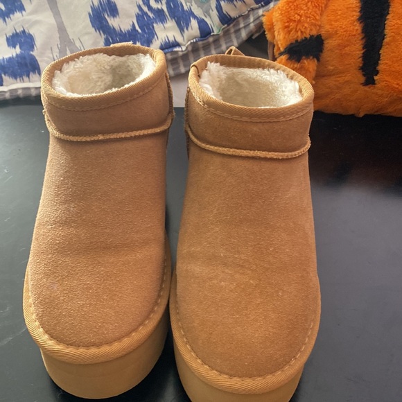 Platform Boots - Picture 4 of 4